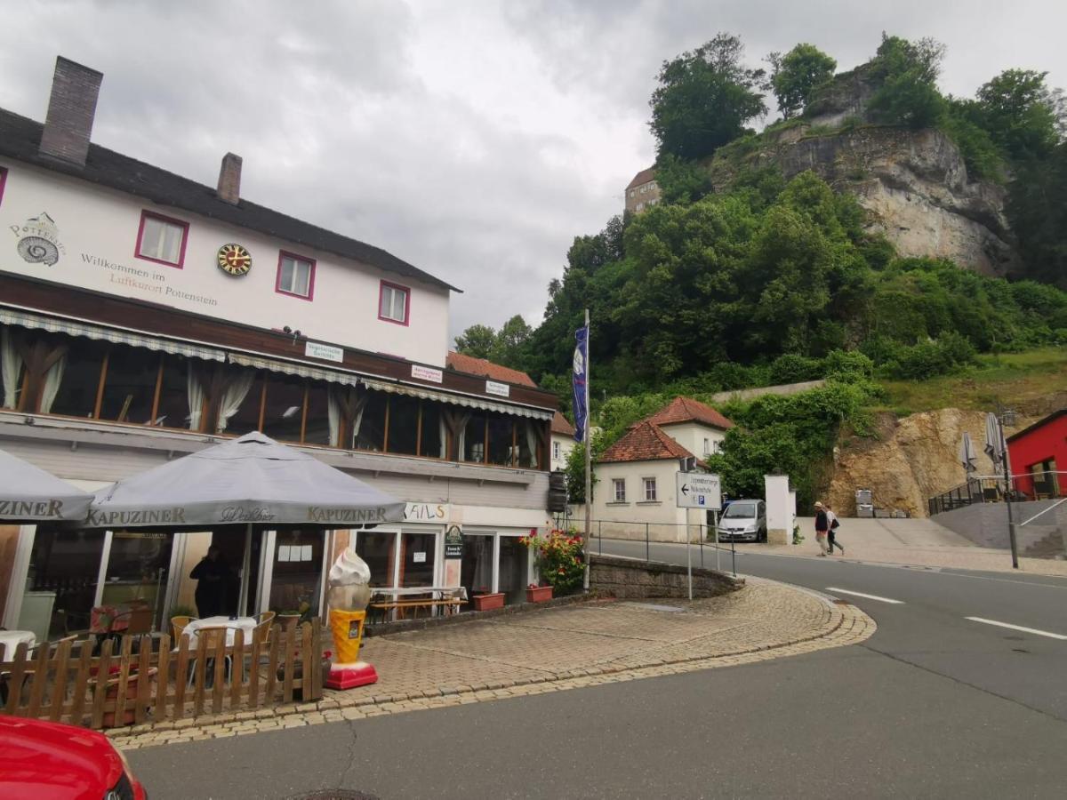 Gaestehaus Am Rathaus Pottenstein Exterior foto
